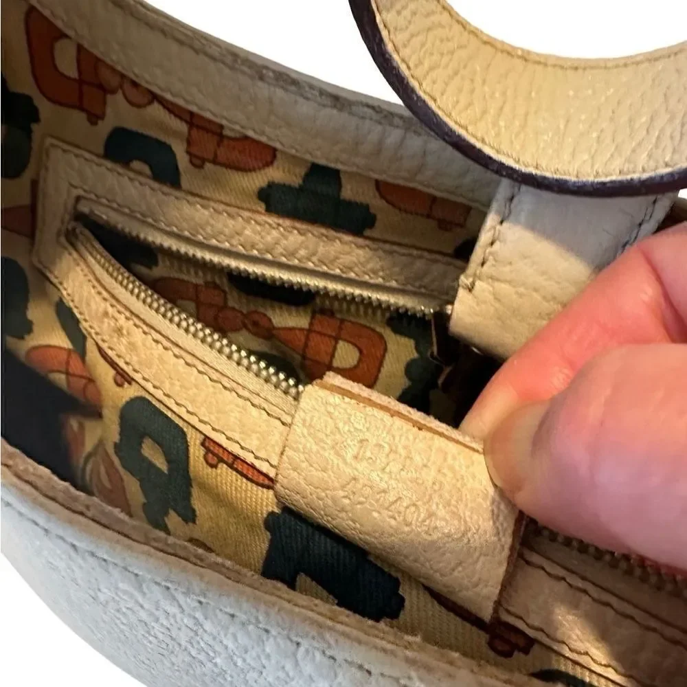 Gucci beiges leather Jackie bag with silver piston lock - Picture 7 of 13